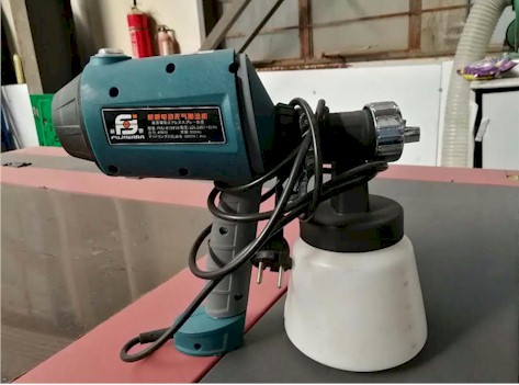 �������᷿